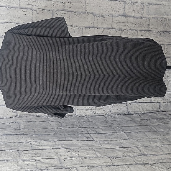 COLUMBIA Men's Black and Gray Striped Pullover Shirt Large - Picture 8 of 9